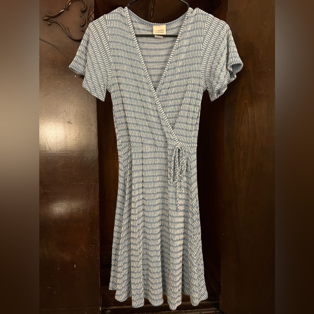 Caution to the Wind blue & white print dress with faux overlay, size Small